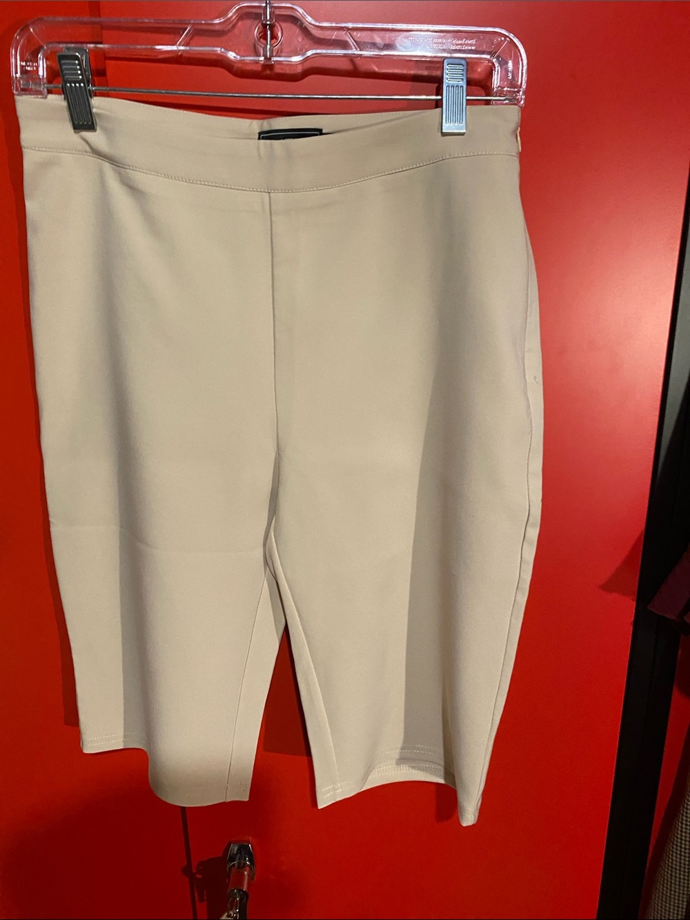 Blithe Women’s High-Waisted Bermuda Shorts With Side Zipper. Size L